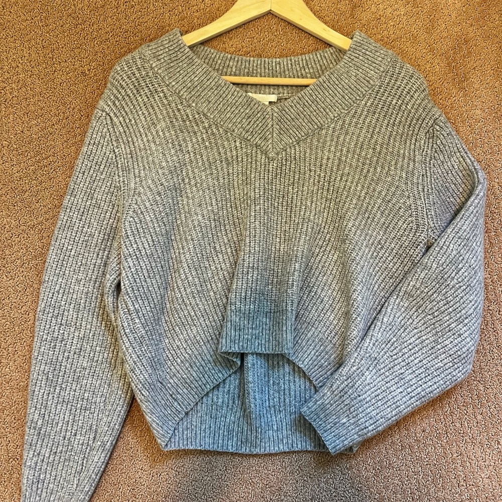 H&M Heather Gray V-Neck Sweater